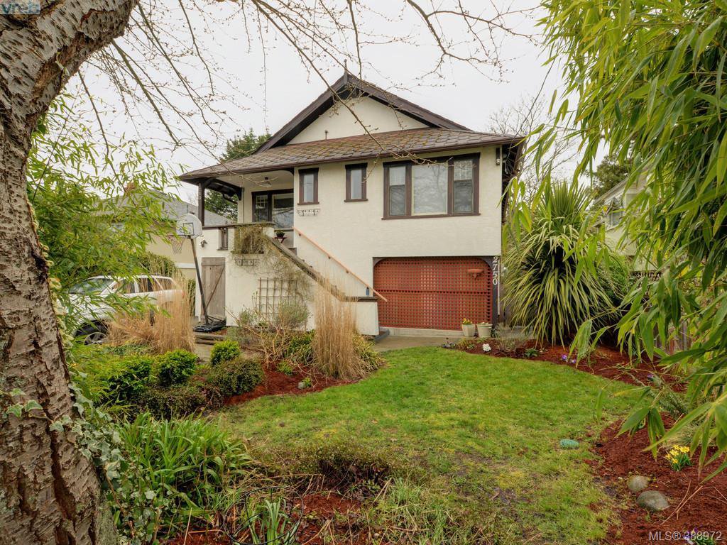 Main Photo: 2750 Belmont Avenue in VICTORIA: Vi Oaklands Single Family Detached for sale (Victoria) : MLS®# 388972