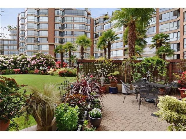 Main Photo: # 108 1450 PENNYFARTHING DR in Vancouver: False Creek Condo for sale (Vancouver West) : MLS®# V1007865
