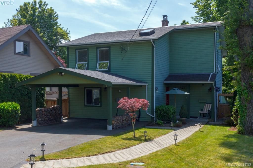 Main Photo: 1875 Forrester St in VICTORIA: SE Camosun House for sale (Saanich East) : MLS®# 816223