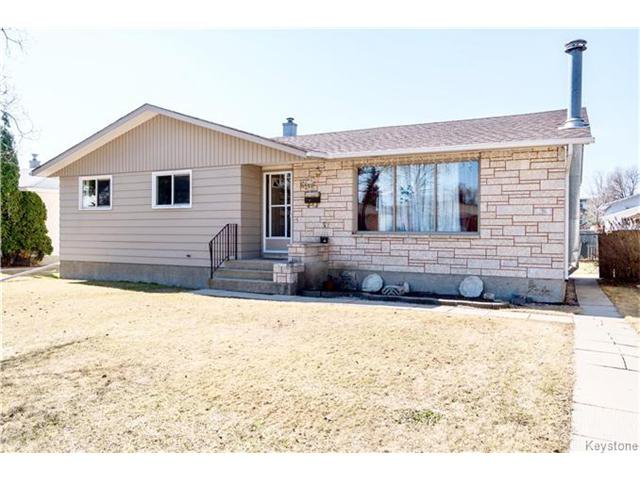 Main Photo: 62 Masterton Crescent in Winnipeg: Maples Residential for sale (4H) : MLS®# 1708380