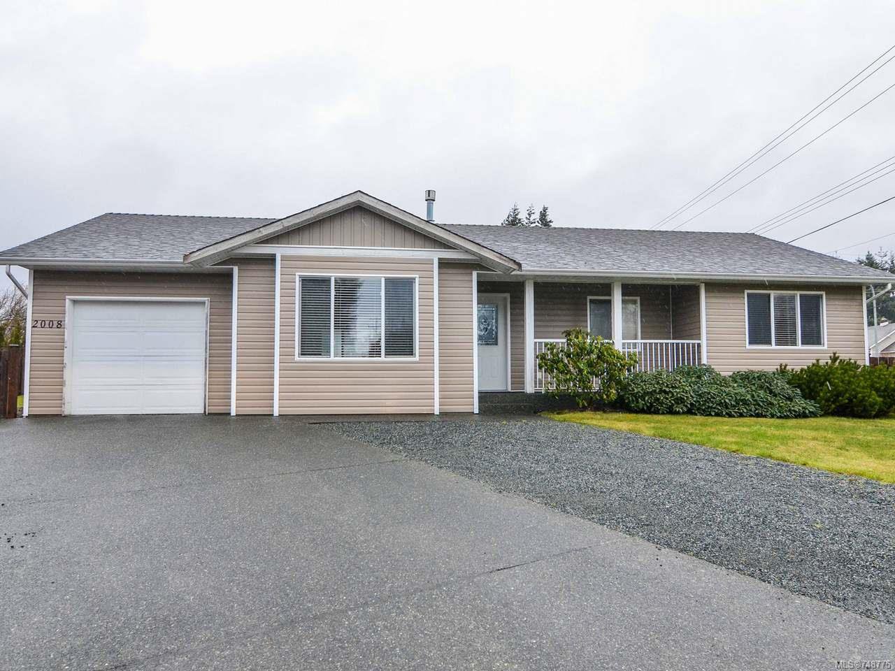 Main Photo: 2008 Eardley Rd in CAMPBELL RIVER: CR Willow Point House for sale (Campbell River) : MLS®# 748775