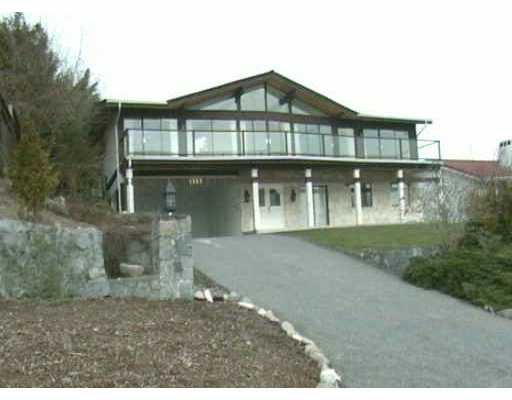 Main Photo: 1357 Whitby Rd in West Vancouver: Chartwell House for sale : MLS®# V939099