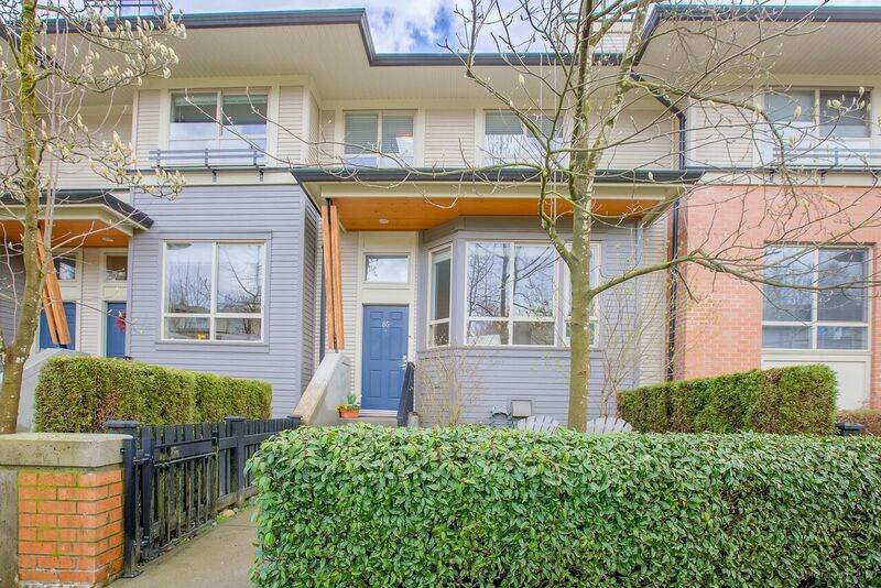 Main Photo: 85 100 KLAHANIE DRIVE in Port Moody: Port Moody Centre Townhouse for sale : MLS®# R2253692