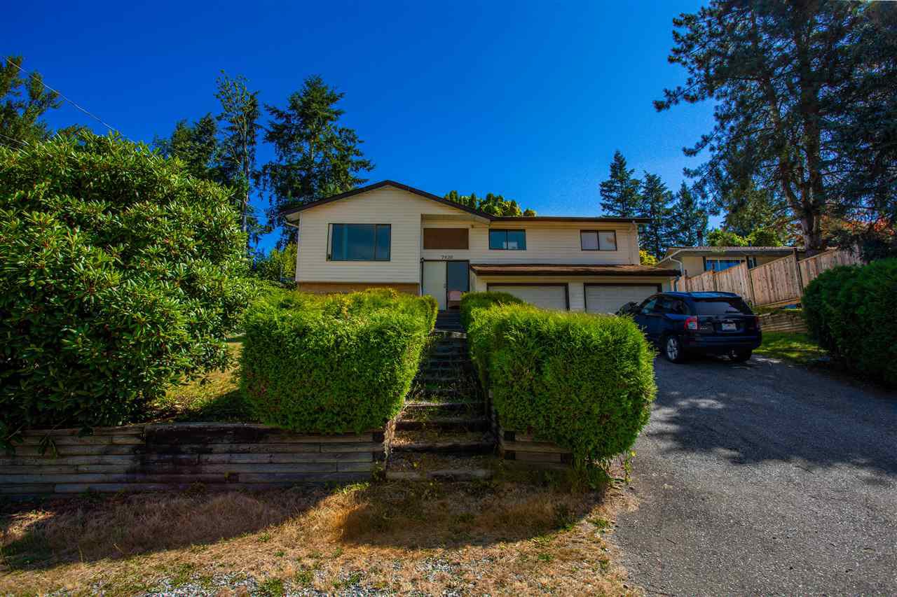 Main Photo: 7920 OSPREY STREET in Mission: Mission BC House for sale : MLS®# R2482190