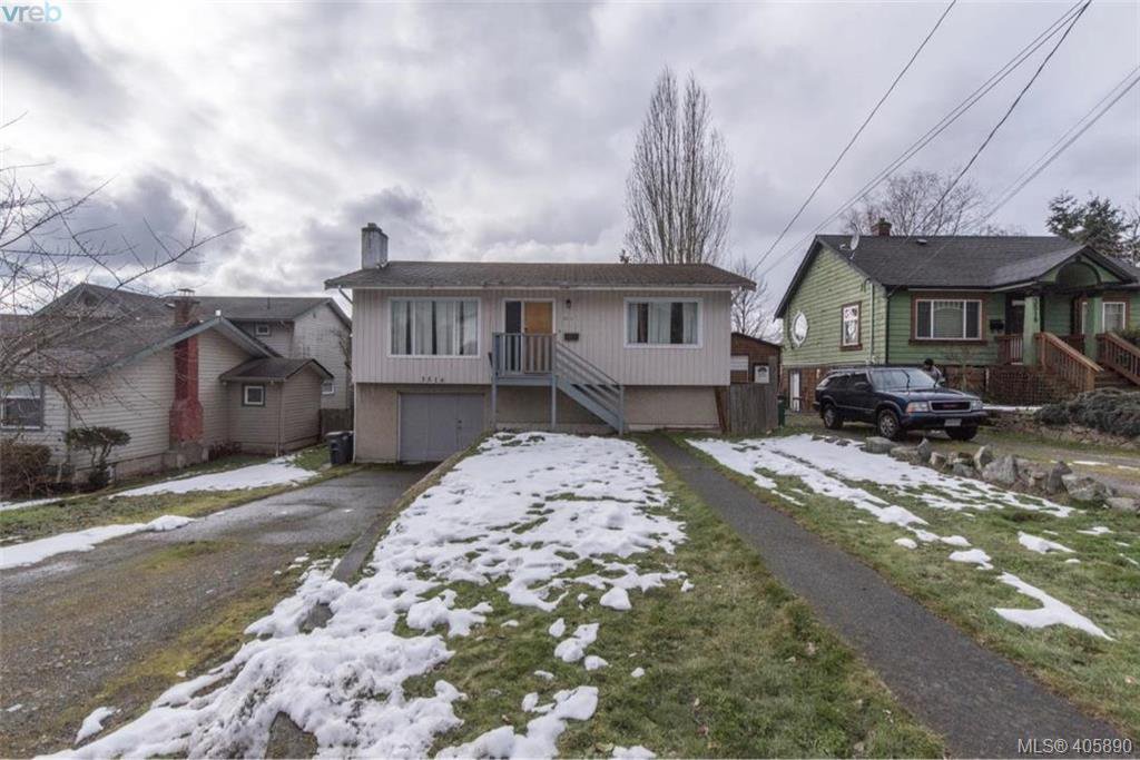 Main Photo: 3516 Calumet Ave in VICTORIA: SE Quadra House for sale (Saanich East) : MLS®# 806601