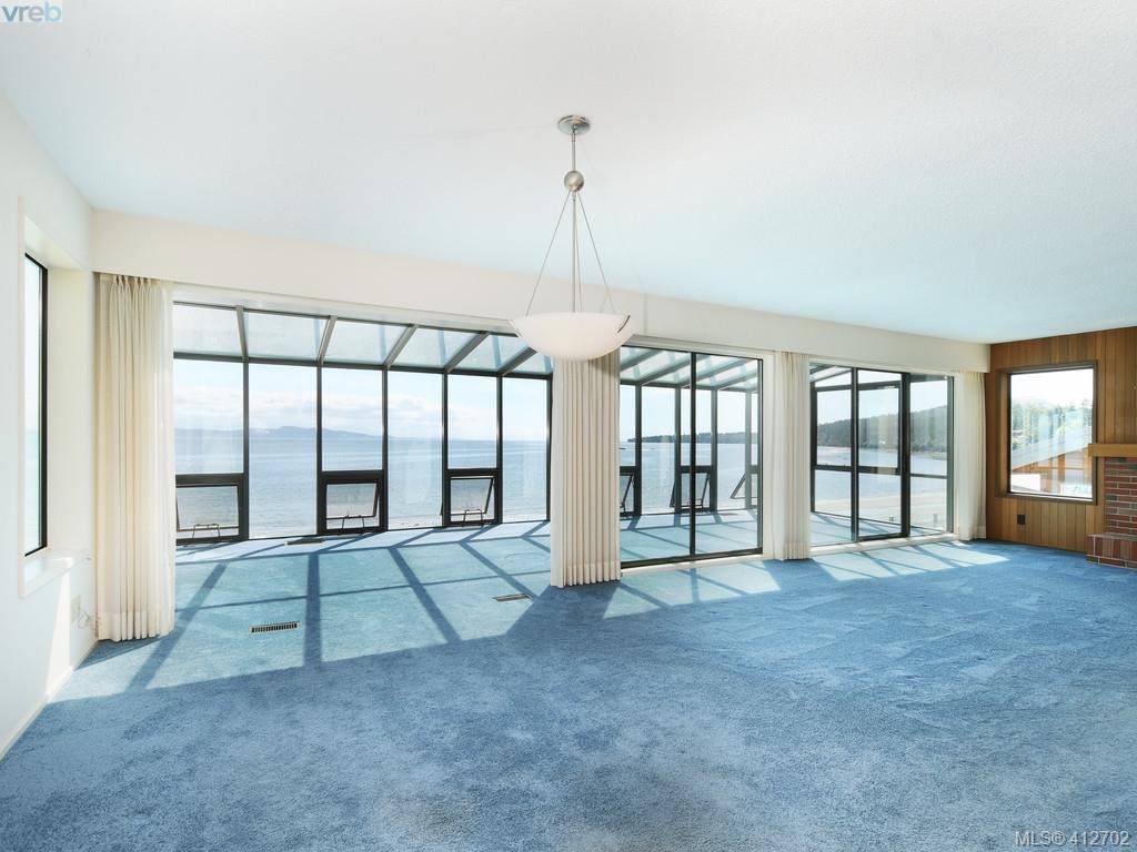 Main Photo: 5043 Cordova Bay Road in VICTORIA: SE Cordova Bay Single Family Detached for sale (Saanich East) : MLS®# 412702