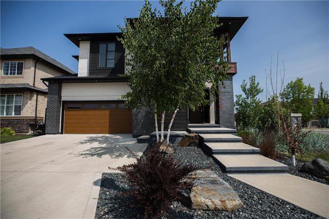 Main Photo: 126 Maple Creek Road in Winnipeg: Bridgwater Forest Residential for sale (1R) : MLS®# 1912064