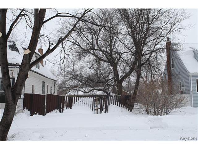 Main Photo: 266 COLLEGIATE Street in WINNIPEG: St James Residential for sale (West Winnipeg) : MLS®# 1401663