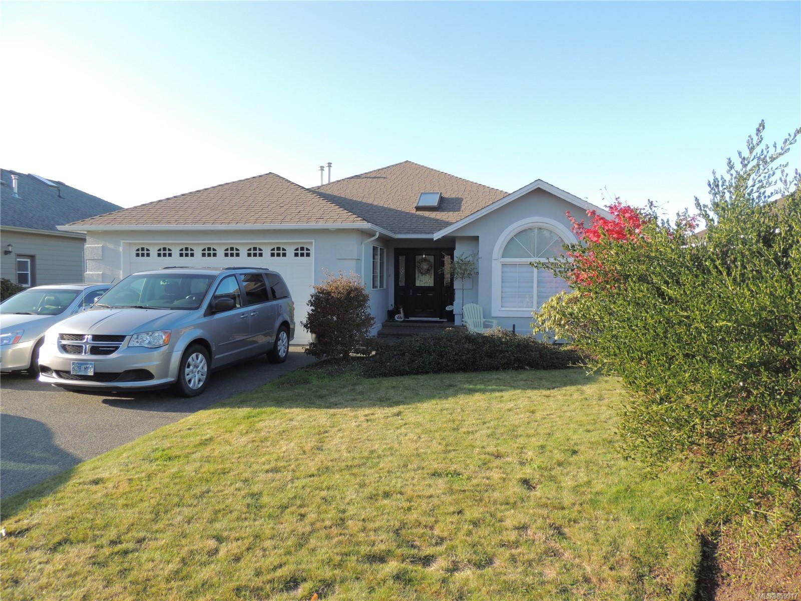 Main Photo: 587 Lowry's Rd in : PQ French Creek House for sale (Parksville/Qualicum) : MLS®# 859917
