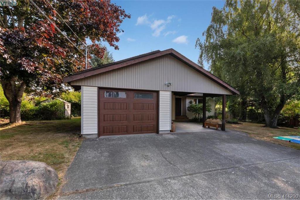 Main Photo: 1985 Saunders Rd in SOOKE: Sk Sooke Vill Core House for sale (Sooke) : MLS®# 821470