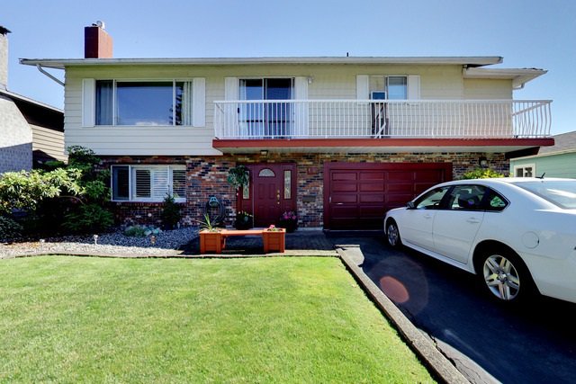 Main Photo: 1568 CHADWICK AVENUE in Port Coquitlam: Glenwood PQ House for sale : MLS®# R2182375