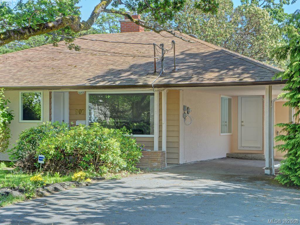 Main Photo: 907 Kingsmill Rd in VICTORIA: Es Gorge Vale Half Duplex for sale (Esquimalt) : MLS®# 789216