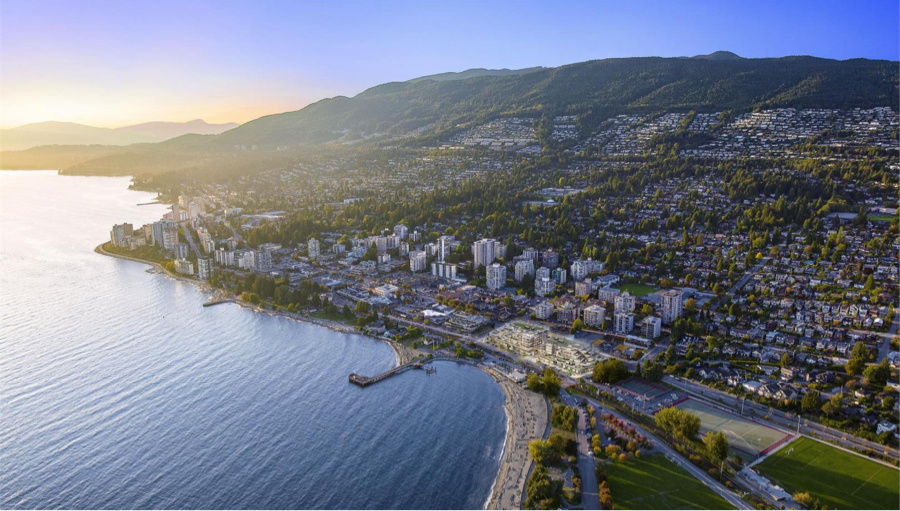 Main Photo: EXCLUSIVE LISTING in West Vancouver: House for sale