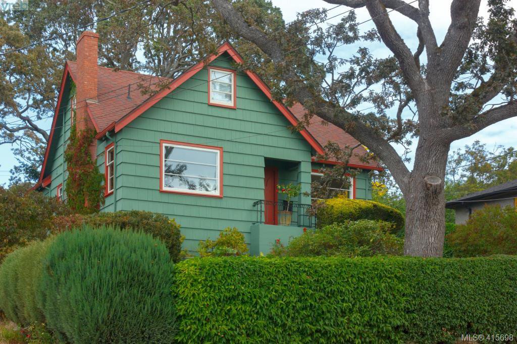 Main Photo: 1258 Montrose Avenue in VICTORIA: Vi Hillside Single Family Detached for sale (Victoria) : MLS®# 415698