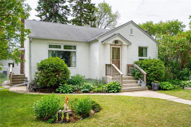 Main Photo: 512 McNaughton Avenue in Winnipeg: Riverview Residential for sale (1A) : MLS®# 1917720