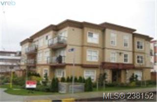 Main Photo: in VICTORIA: Vi Hillside Condo for sale (Victoria) : MLS®# 450622