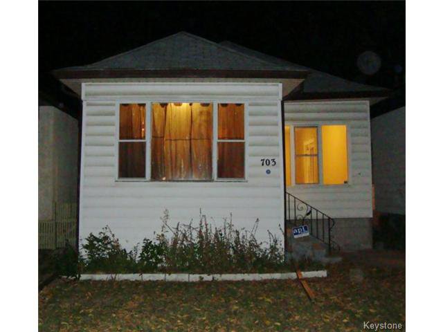 Main Photo: 703 BERESFORD Avenue in WINNIPEG: Manitoba Other Residential for sale : MLS®# 1321456