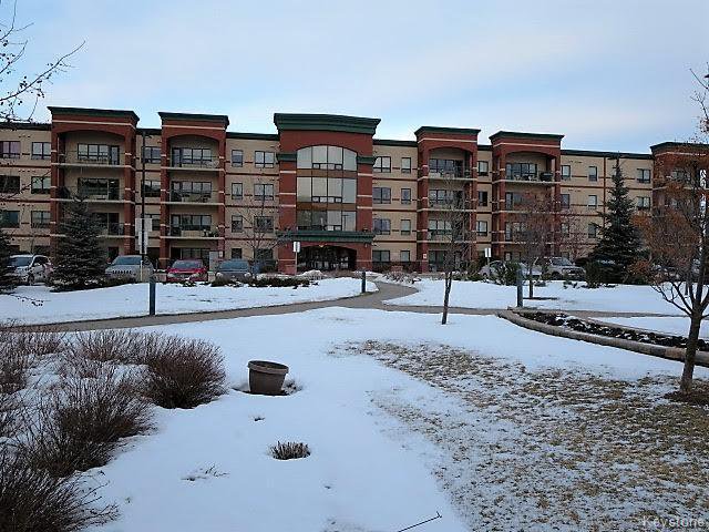 Main Photo: 1265 Leila Avenue in Winnipeg: Garden City Condominium for sale (4F) : MLS®# 1703827