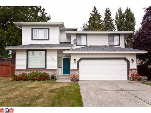 Main Photo: 1964 158A Street in South Surrey White Rock: Home for sale : MLS®# F1200667