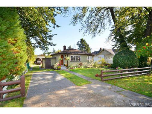 Main Photo: 487 Swinford Street in VICTORIA: Es Saxe Point Single Family Detached for sale (Esquimalt) : MLS®# 343214