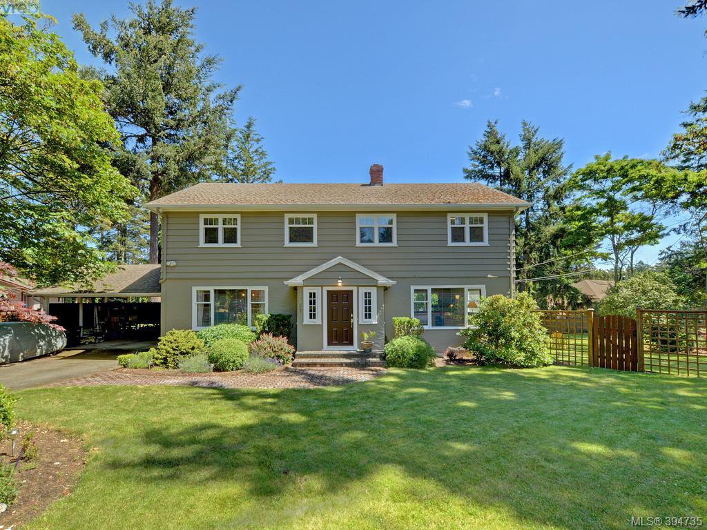 Main Photo: 4537 Tiedemann Pl in VICTORIA: SE Gordon Head House for sale (Saanich East) : MLS®# 791348