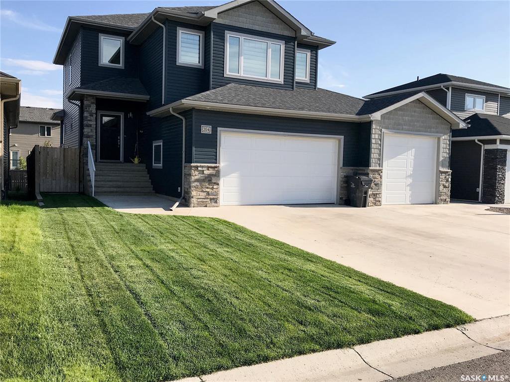 Main Photo: 204 Valley Meadow Court in Swift Current: Sask Valley Residential for sale : MLS®# SK763802