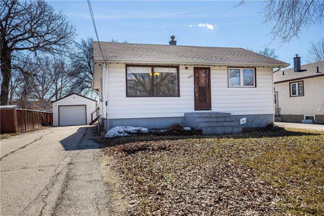 Main Photo: 228 Worthington Avenue in Winnipeg: St Vital Residential for sale (2D) : MLS®# 1905170