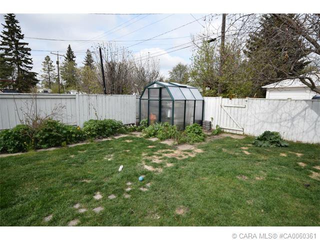 Main Photo: 3923 EXETER Crescent in Red Deer: RR Eastview Residential for sale : MLS®# CA0060361