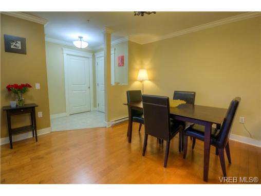 Main Photo: 209 537 Heatherdale Lane in VICTORIA: SW West Saanich Residential for sale (Saanich West) : MLS®# 360653