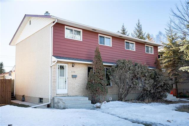Side by side duplex. 597 & 599 Gateway Road.