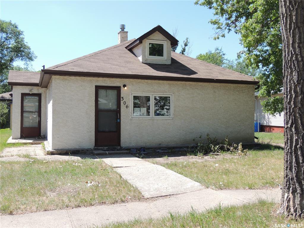 Main Photo: 306 Taylor Street in Bienfait: Residential for sale : MLS®# SK815474