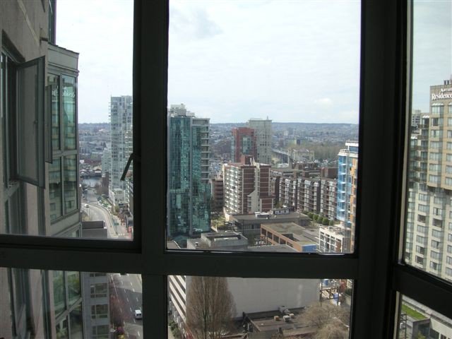 Main Photo: 1801 1188 HOWE Street in Vancouver: Downtown VW Condo for sale (Vancouver West) : MLS®# V1001966
