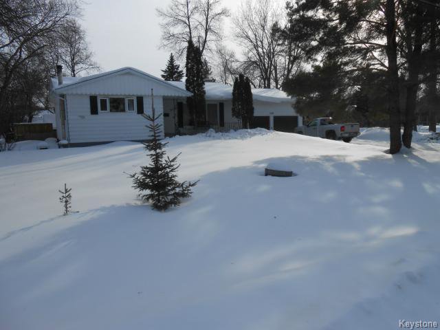 Main Photo: 5120 Rannock Avenue in WINNIPEG: Charleswood Residential for sale (South Winnipeg) : MLS®# 1403603