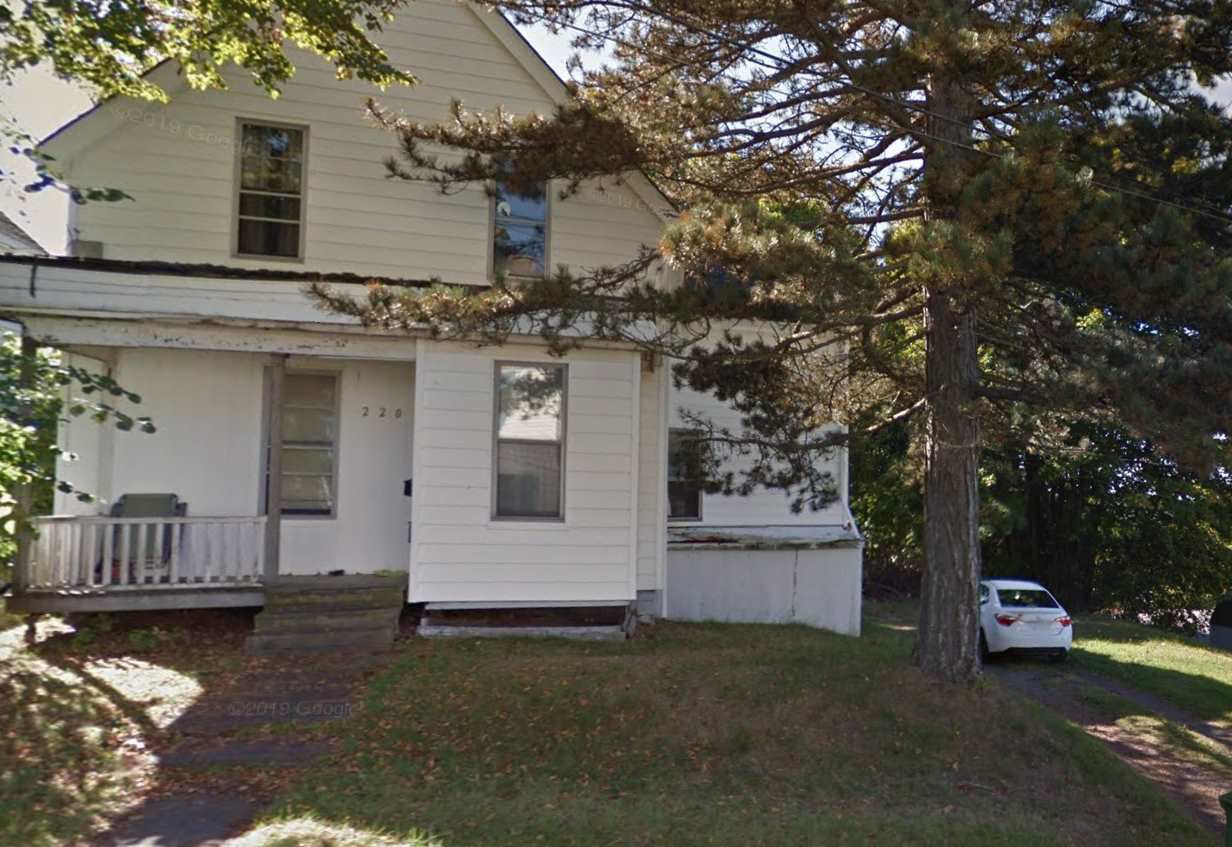 Main Photo: 220 OAK Street in New Glasgow: 106-New Glasgow, Stellarton Multi-Family for sale (Northern Region) : MLS®# 202003360