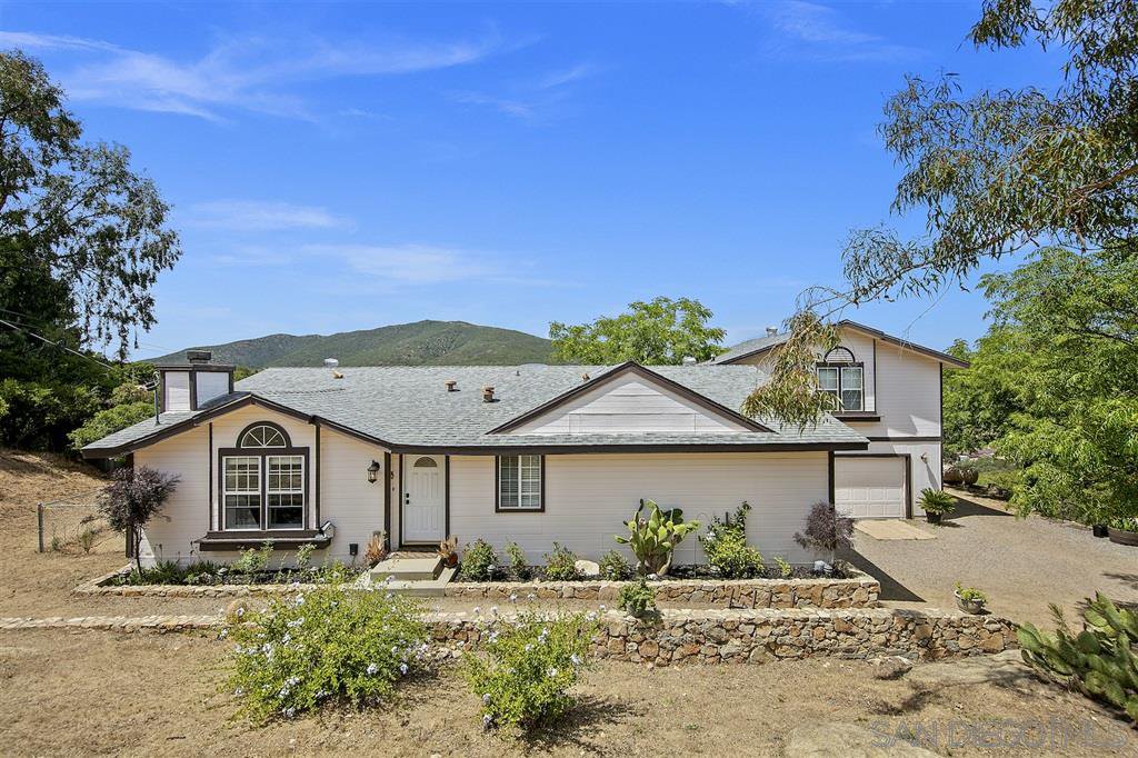 Main Photo: JAMUL House for sale : 4 bedrooms : 16044 Lilac Wood Lane