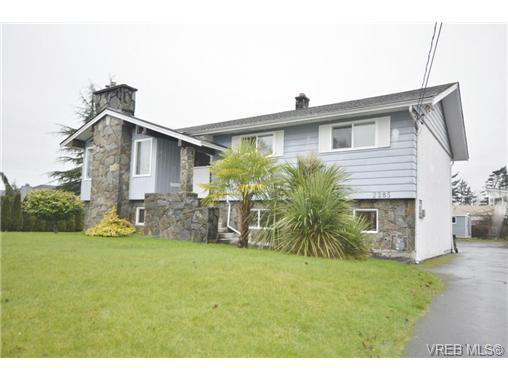 Main Photo: 2285 Gail Pl in SIDNEY: Si Sidney South-East House for sale (Sidney) : MLS®# 719328