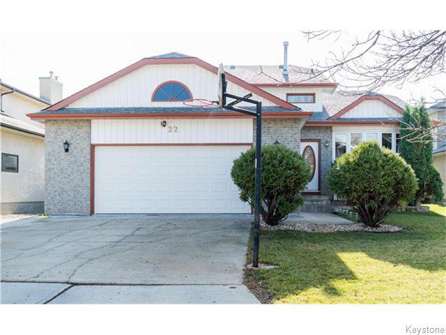 Main Photo: 22 Strewchuk Bay in Winnipeg: Seven Oaks Crossings Residential for sale (4H) : MLS®# 1627610