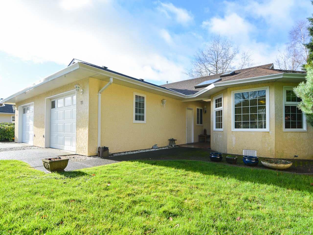 Main Photo: 22 1501 Balmoral Ave in COMOX: CV Comox (Town of) Row/Townhouse for sale (Comox Valley) : MLS®# 747284