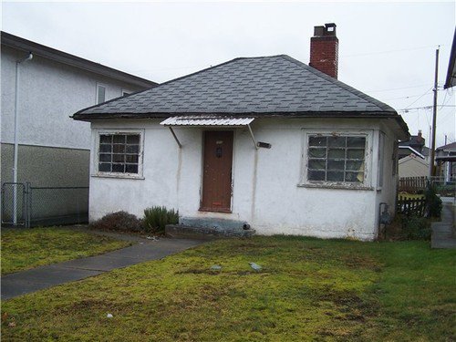 Main Photo: 1895 50TH Ave E in Vancouver East: Home for sale : MLS®# V1045073
