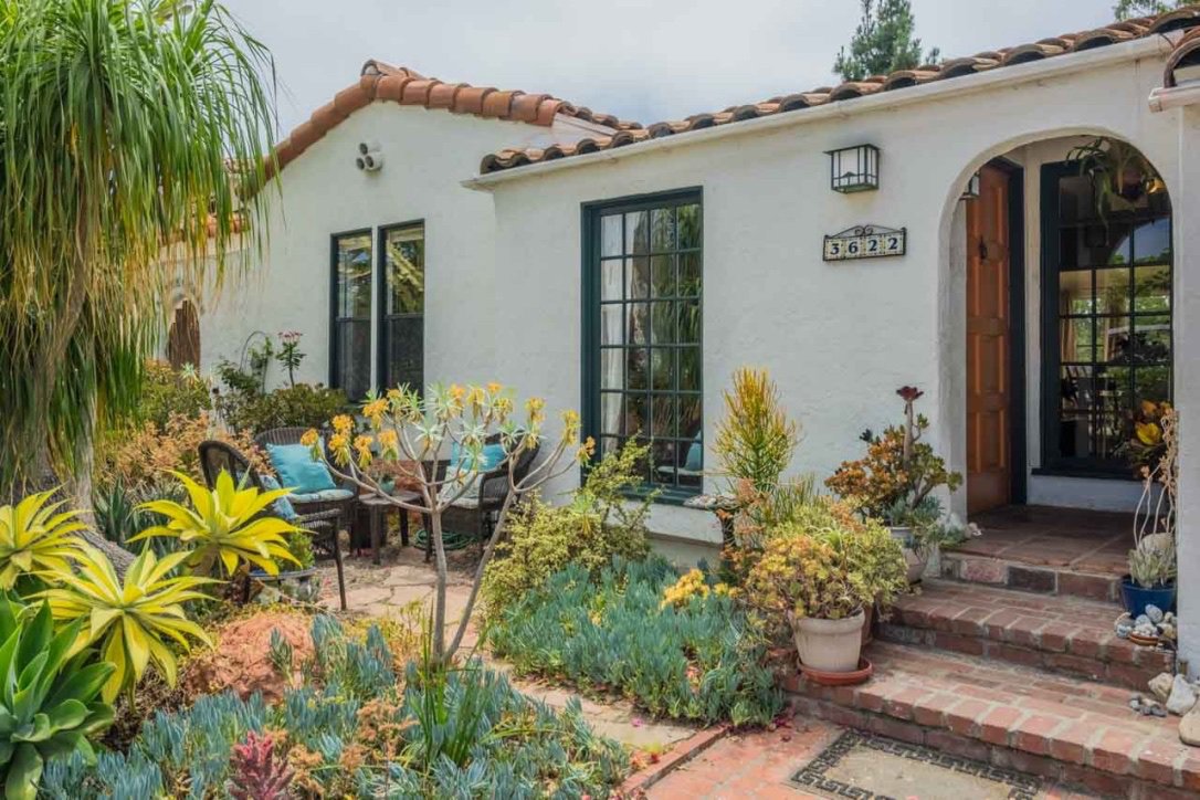 Main Photo: MISSION HILLS House for sale : 3 bedrooms : 3622 Dove Ct in San Diego