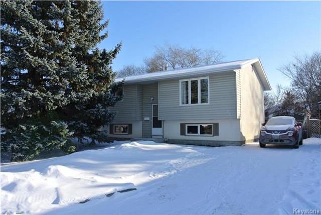 Main Photo: 22 Blue Spruce Crescent in Winnipeg: Bright Oaks Residential for sale (2C) : MLS®# 1731023