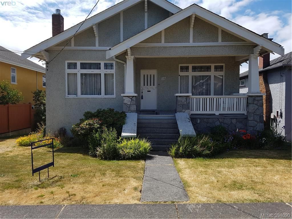 Main Photo: 238 Moss St in VICTORIA: Vi Fairfield West House for sale (Victoria) : MLS®# 790080