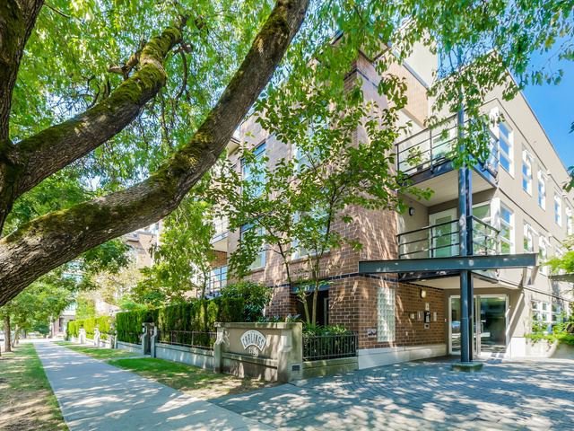 Main Photo: 401 2181 12TH AVENUE in Vancouver West: Home for sale : MLS®# R2000341