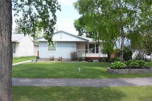 Main Photo: 505 Burrin Avenue in Winnipeg: West Kildonan Residential for sale (4D) : MLS®# 1816955