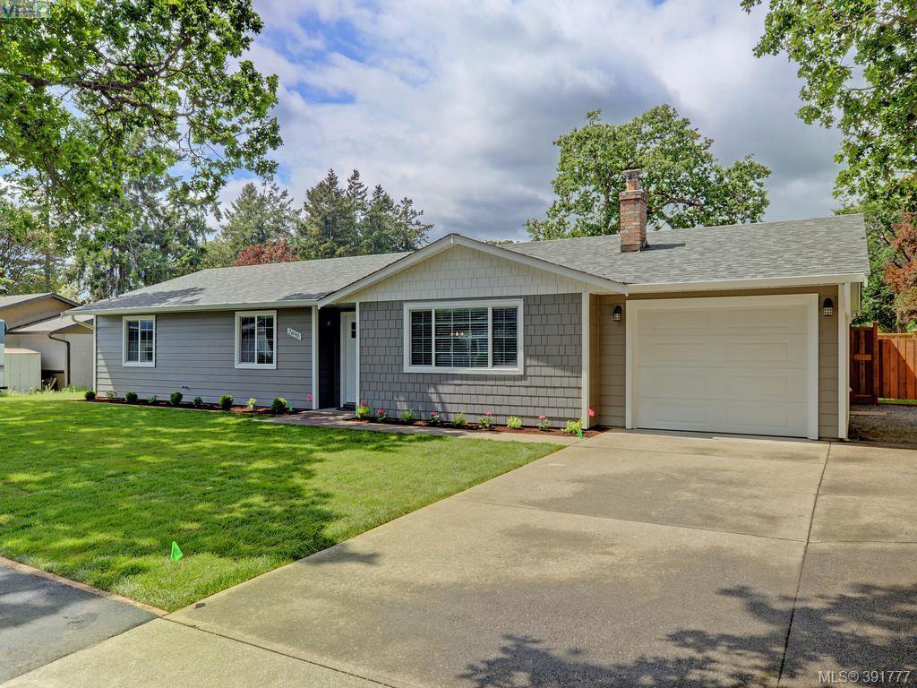 Main Photo: 2890 Maurice Lane in VICTORIA: La Langford Proper House for sale (Langford) : MLS®# 787501