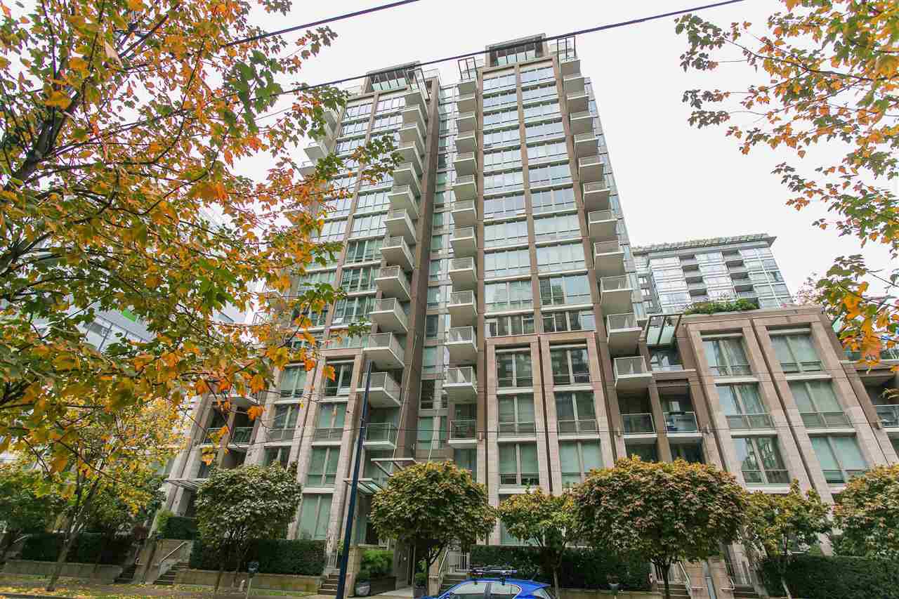 Main Photo: 209 1055 Richards Street in Vancouver: Yaletown Condo for sale (Vancouver West) : MLS®# R2220082