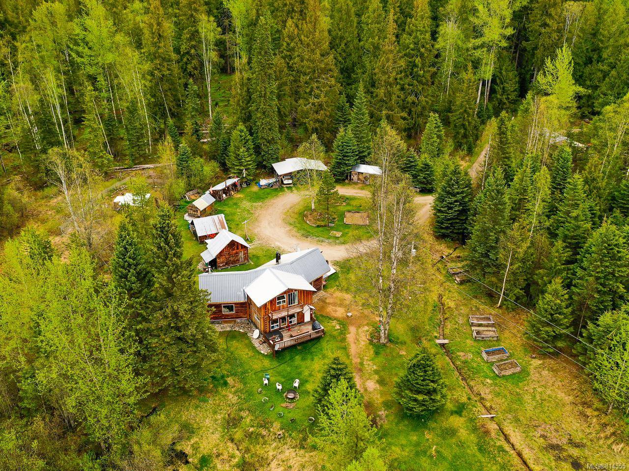 Main Photo: 595 Longworth Rd in LONGWORTH: Other Boards House for sale : MLS®# 814555