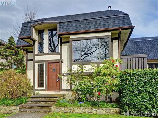 Main Photo: 6 1464 Fort Street in VICTORIA: Vi Fernwood Townhouse for sale (Victoria) : MLS®# 376506