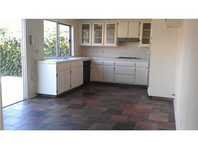 Main Photo: IMPERIAL BEACH House for sale : 4 bedrooms : 1183 Louden