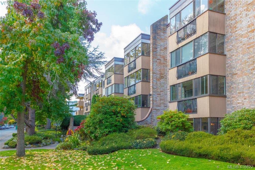Main Photo: 210 1610 Jubilee Ave in VICTORIA: Vi Jubilee Condo Apartment for sale (Victoria) : MLS®# 826899